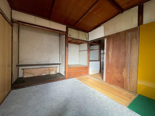 大阪市平野区加美東6丁目　中古戸建 内観写真（リビング以外の居室）