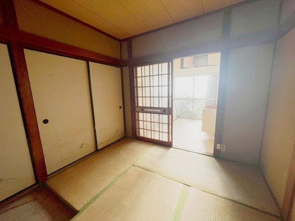 大阪市平野区平野東1丁目　中古戸建 内観写真（リビング以外の居室）