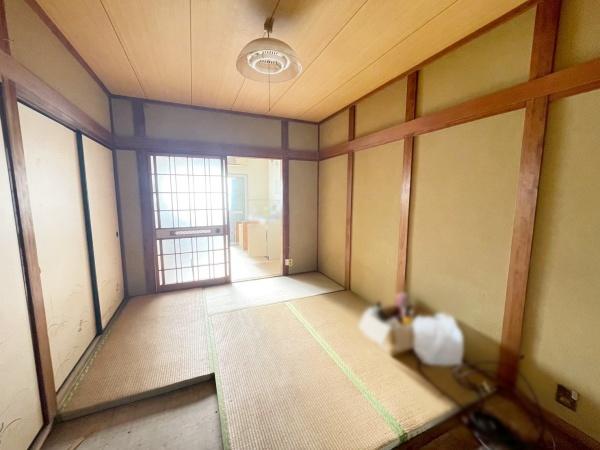 大阪市平野区平野東1丁目　中古戸建 内観写真（リビング以外の居室）