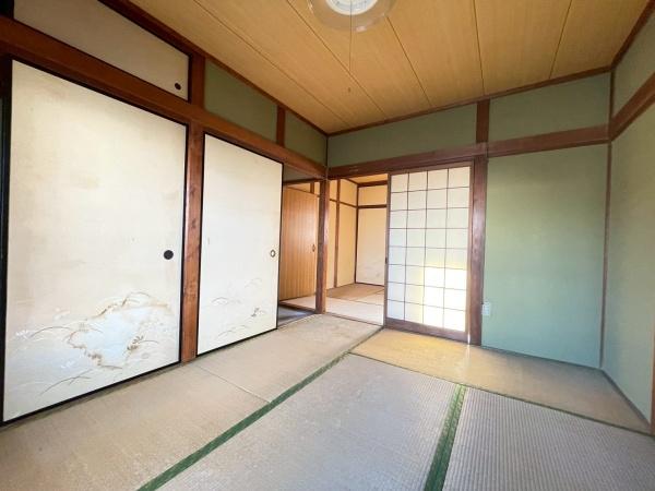 大阪市平野区平野東1丁目　中古戸建 内観写真（リビング以外の居室）