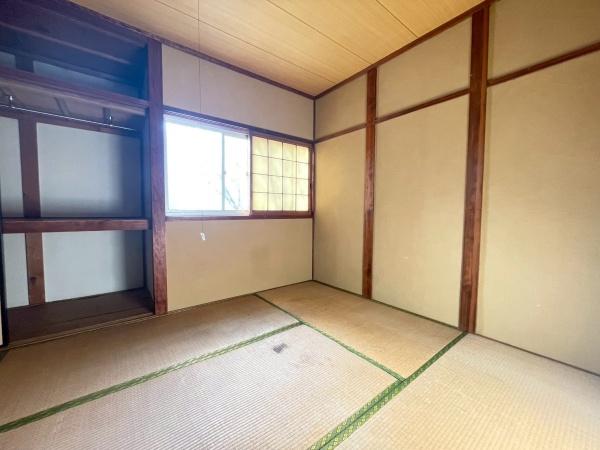 大阪市平野区平野東1丁目　中古戸建 内観写真（リビング以外の居室）