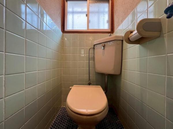 堺市北区南花田町　中古戸建 内観写真（トイレ）