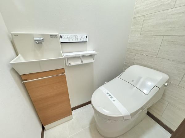 高石市取石4丁目　中古戸建 内観写真（トイレ）