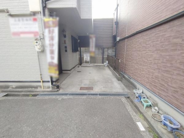 大阪市鶴見区諸口1丁目　中古戸建 現地写真（駐車場）