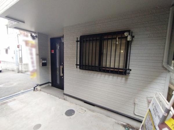 大阪市鶴見区諸口1丁目　中古戸建 現地写真（玄関）