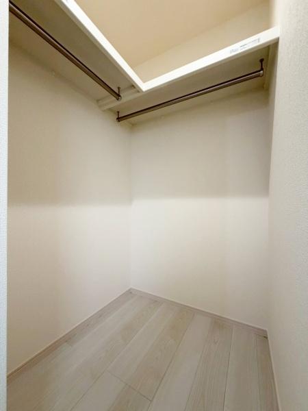 大阪市生野区田島2丁目　新築戸建 内観写真（収納）