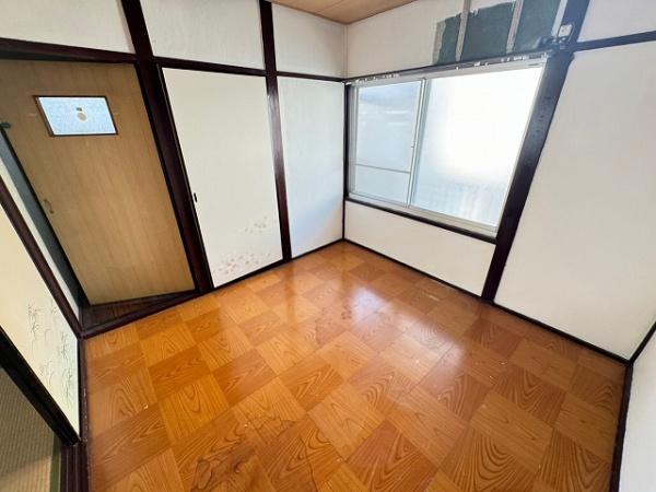 松原市阿保3丁目　中古戸建 内観写真（リビング以外の居室）