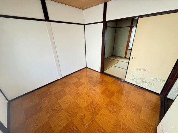 松原市阿保3丁目　中古戸建 内観写真（リビング以外の居室）