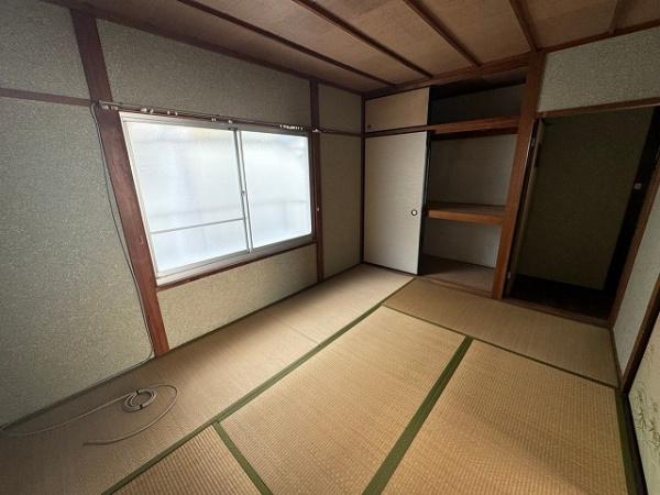 松原市阿保3丁目　中古戸建 内観写真（リビング以外の居室）