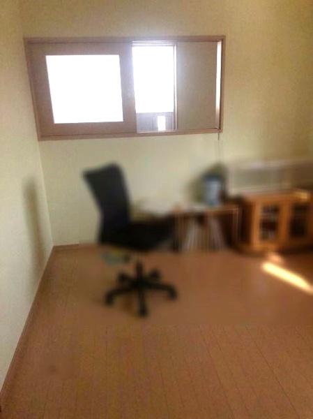 堺市西区山田1丁　中古戸建 内観写真（リビング以外の居室）