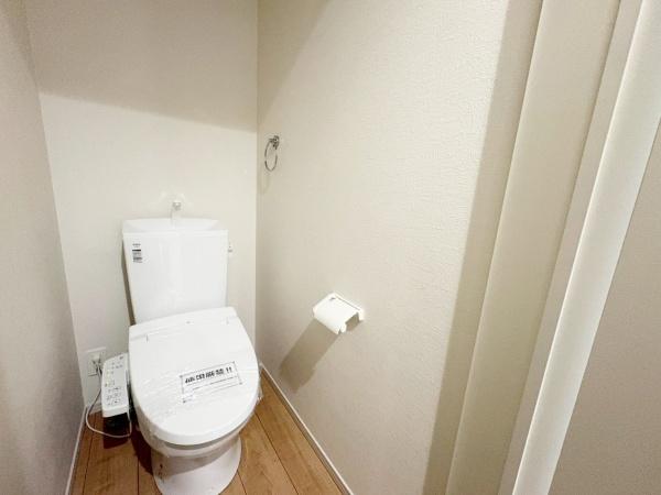 大阪府大阪市平野区平野東３丁目 内観写真（トイレ）