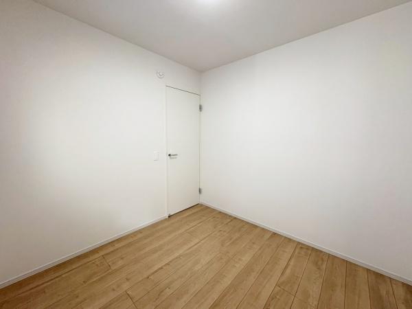 大阪府大阪市平野区平野東３丁目 内観写真（リビング以外の居室）