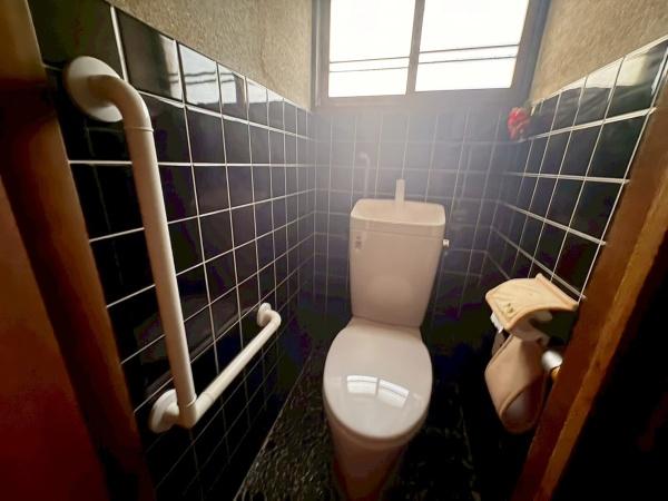 大阪市東住吉区照ケ丘矢田1丁目　中古戸建 内観写真（トイレ）