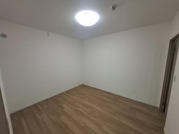 高見セントラルスクエア31 内観写真（リビング以外の居室）