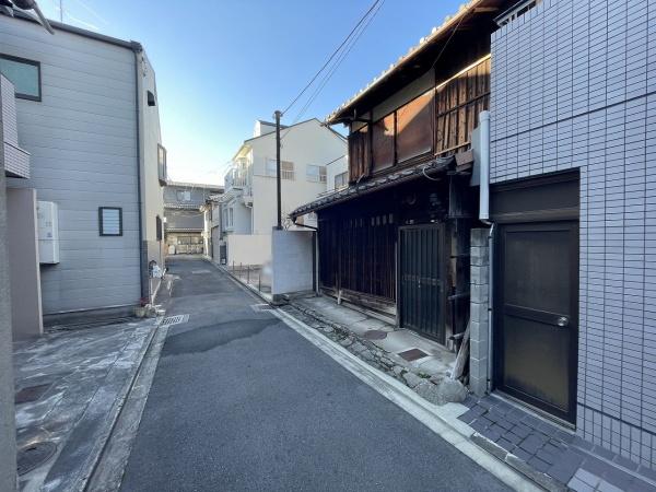 京都市中京区西ノ京池ノ内町　中古戸建 現地写真（前面道路含む現地写真）