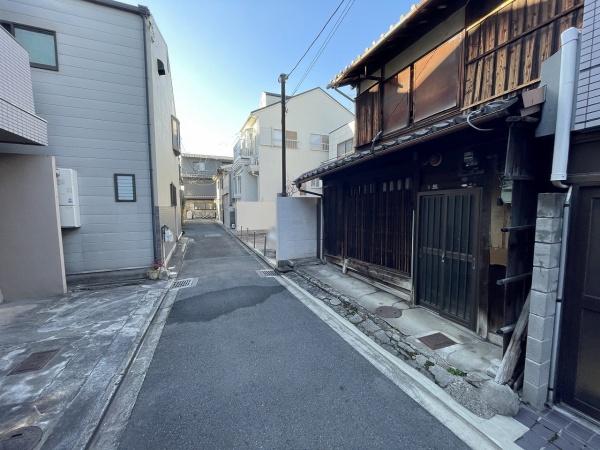 京都市中京区西ノ京池ノ内町　中古戸建 現地写真（前面道路含む現地写真）