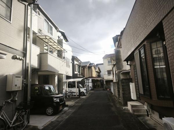 京都市右京区太秦森ケ東町　中古戸建 現地写真（前面道路含む現地写真）