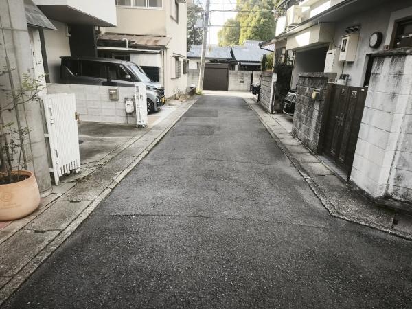 京都市右京区太秦森ケ東町　中古戸建 現地写真（前面道路含む現地写真）