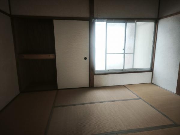 京都市右京区嵯峨野南浦町　中古テラスハウス 内観写真（リビング以外の居室）