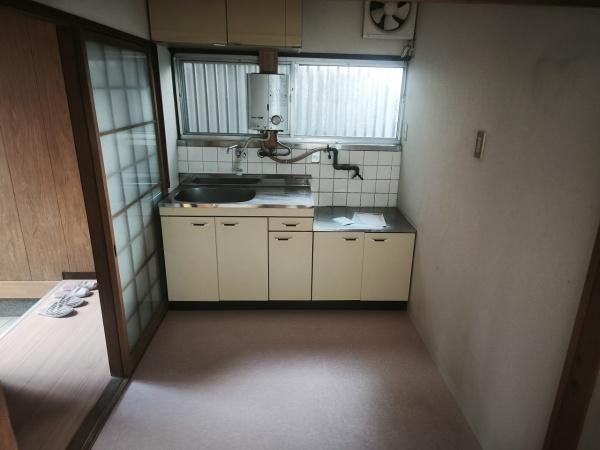 京都市右京区嵯峨野南浦町　中古テラスハウス 内観写真（キッチン）