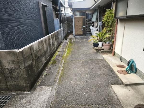 京都市右京区嵯峨野南浦町　中古テラスハウス 現地写真（前面道路含む現地写真）