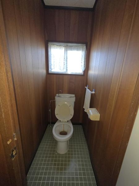 河内長野市南青葉台　中古戸建 内観写真（トイレ）
