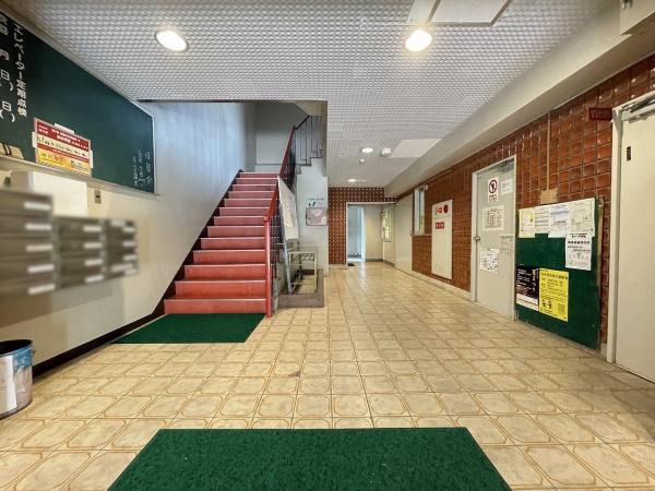 西陣グランドハイツ 共用部写真（エントランス）