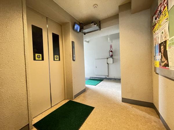 西陣グランドハイツ 共用部写真（エントランス）