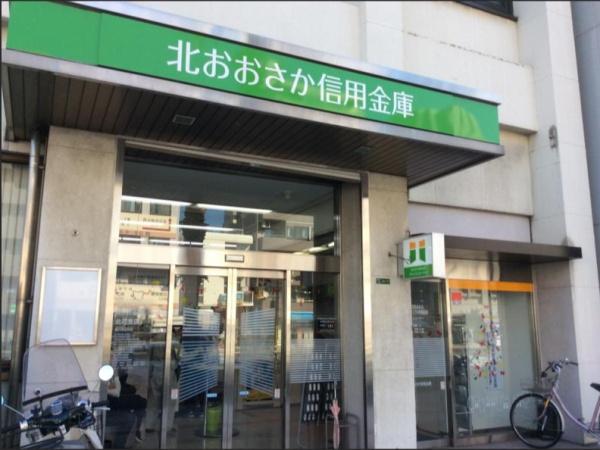 サン正蓮寺リバーハイツ 銀行