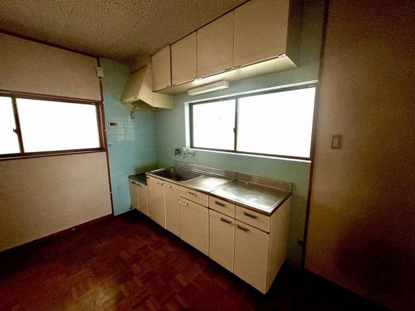 大阪市平野区長吉長原西4丁目　中古戸建 内観写真（キッチン）