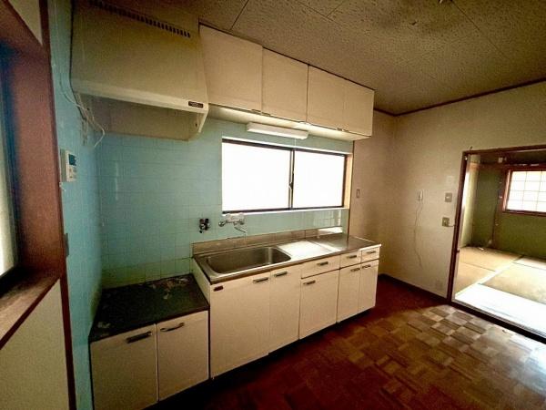 大阪市平野区長吉長原西4丁目　中古戸建 内観写真（キッチン）