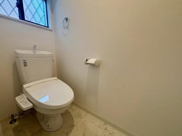 大阪市住之江区西加賀屋3丁目　新築戸建 内観写真（トイレ）