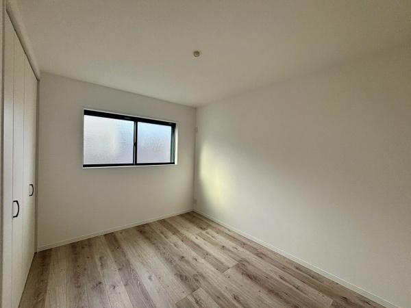大阪市住之江区西加賀屋3丁目　新築戸建 内観写真（リビング以外の居室）