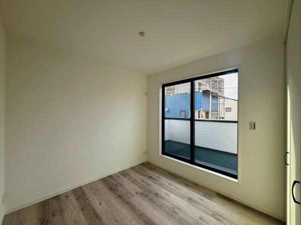 大阪市住之江区西加賀屋3丁目　新築戸建 内観写真（リビング以外の居室）