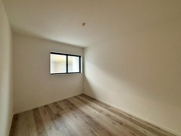 大阪市住之江区西加賀屋3丁目　新築戸建 内観写真（リビング以外の居室）
