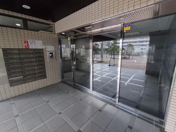 グランディール上新庄 共用部写真（エントランス）