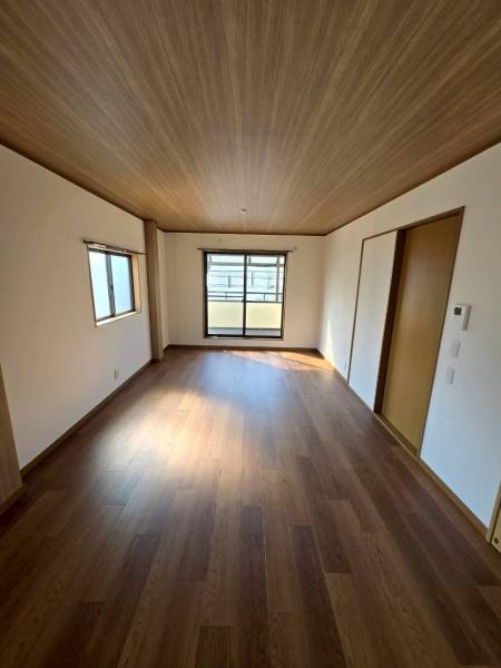 尼崎市南武庫之荘12丁目　中古戸建 内観写真（リビング）