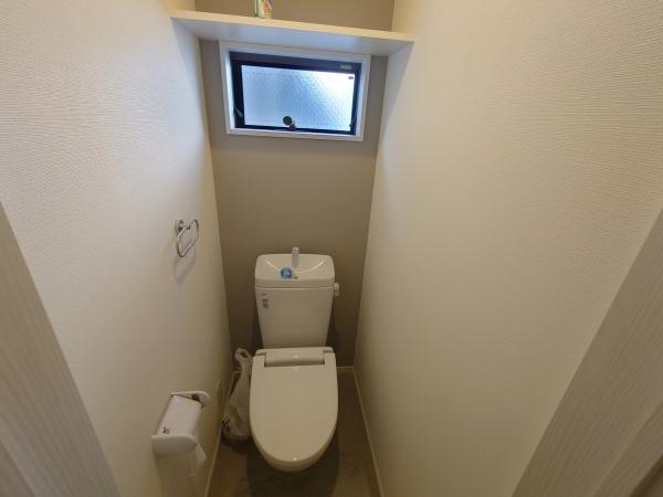 堺市堺区今池町5丁　中古戸建 内観写真（トイレ）