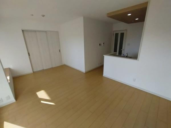 マイシティおおさか3番館 内観写真（リビング）