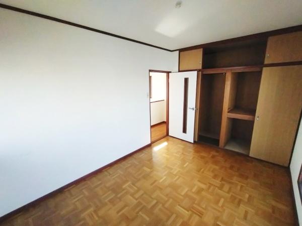 大阪市鶴見区今津北5丁目　中古戸建 内観写真（リビング以外の居室）