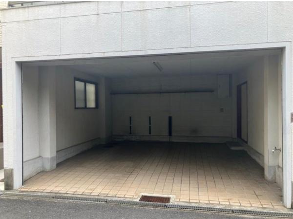 大阪市鶴見区今津北5丁目　中古戸建 現地写真（駐車場）