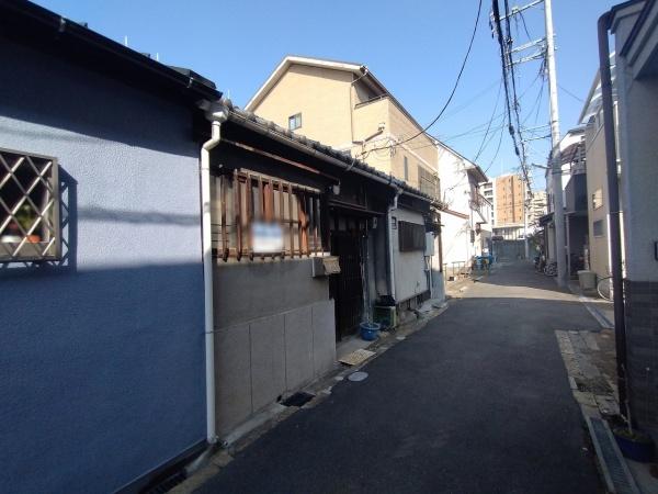 大阪市福島区海老江3丁目　連棟住宅 現地写真（前面道路含む現地写真）