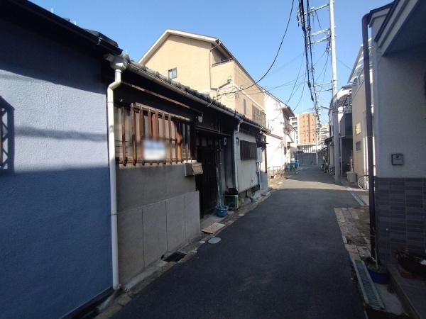 大阪市福島区海老江3丁目　連棟住宅 現地写真（前面道路含む現地写真）