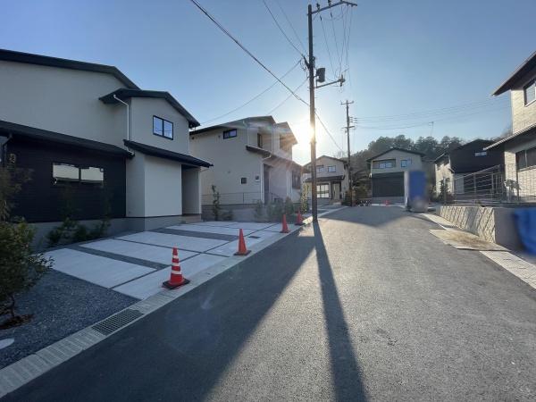 京都市北区上賀茂本山　8号地　新築戸建て 現地写真（前面道路含む現地写真）