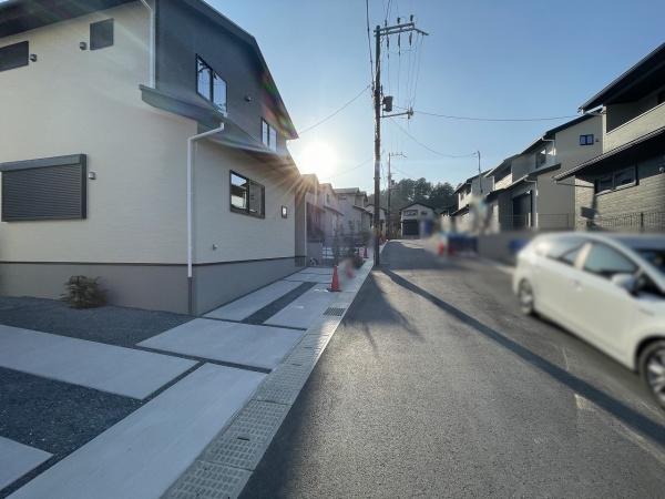 京都市北区上賀茂本山　10号地　新築戸建て 現地写真（前面道路含む現地写真）