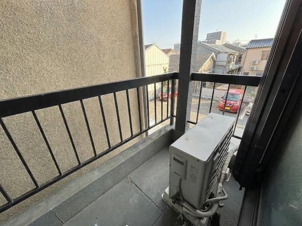大阪市西成区鶴見橋2丁目　中古戸建 現地写真（バルコニー）