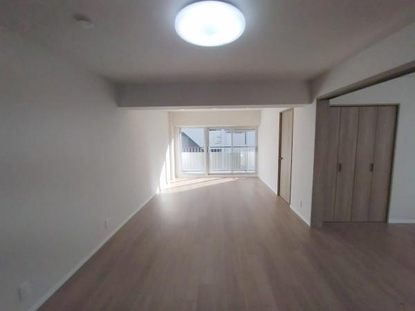 財形第3新大阪ハイツ 内観写真（リビング）