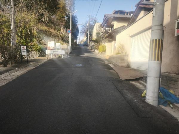 京都市東山区清閑寺霊山町　中古戸建 現地写真（前面道路含む現地写真）