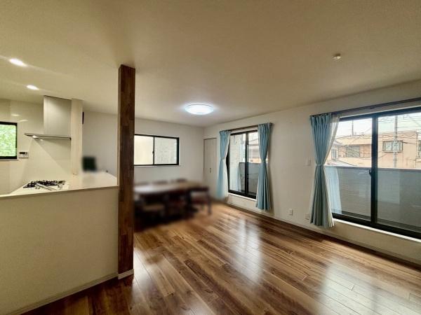 大阪市東住吉区今川2丁目　中古戸建 内観写真（リビング）