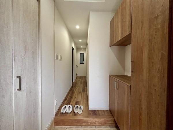 大阪市東住吉区今川2丁目　中古戸建 現地写真（玄関）